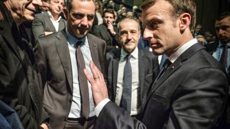 E. Macron Bastia