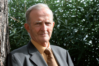 E. Simeoni