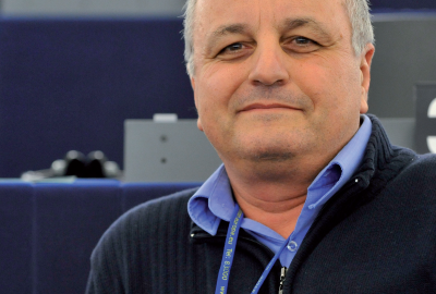 Le Parlement européen est une tribune politique, mais c'est avant tout un travail patient et intense de lobbying. François Alfonsi y défendra les droits du peuple corse et des Nations sans État.
