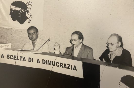 Max Simeoni a été de longues années président du Cunsigliu de l’UPC, Unione di u Populu Corsu, parti autonomiste qui a pris la suite de l’ARC.