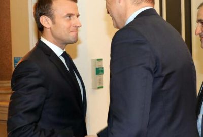 Une 3